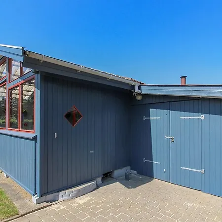Three-bedroom Holiday In * Tarm