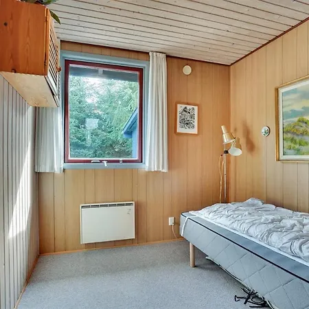 Three-bedroom Holiday In בית נופש Tarm