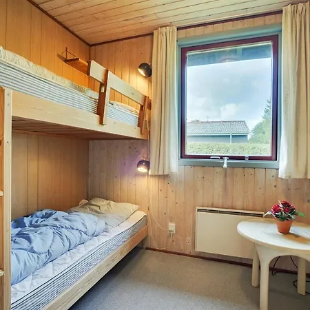 בית נופש Three-bedroom Holiday In *