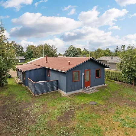 Three-bedroom Holiday In * Tarm